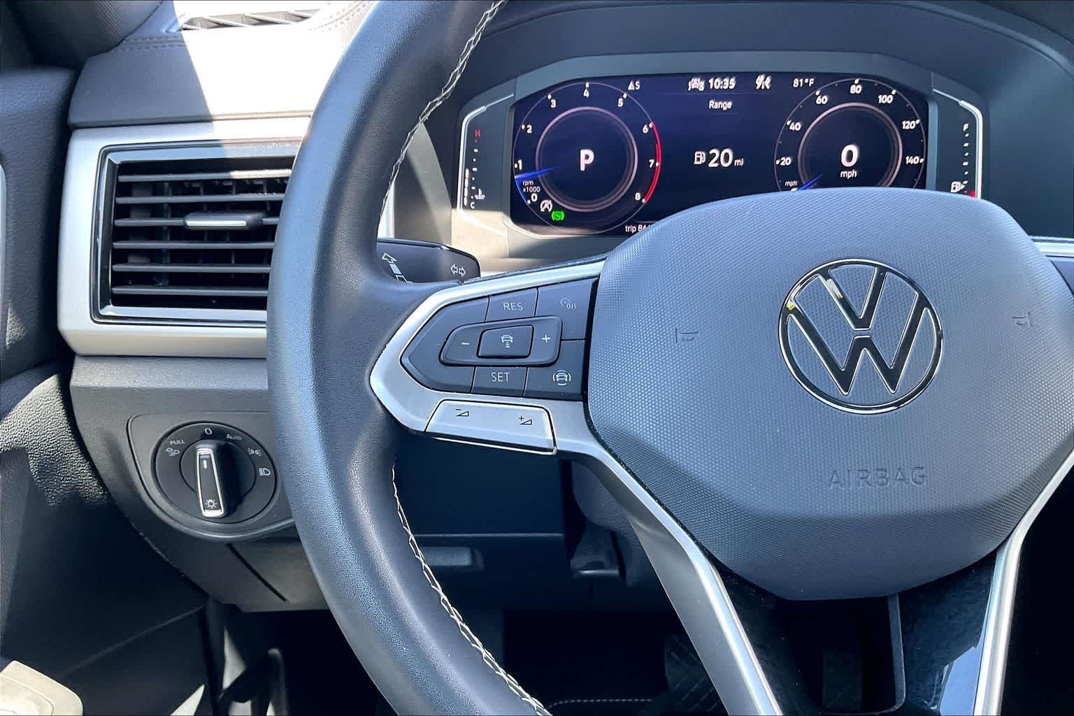 Thumbnail: 2022 Volkswagen Atlas - 24