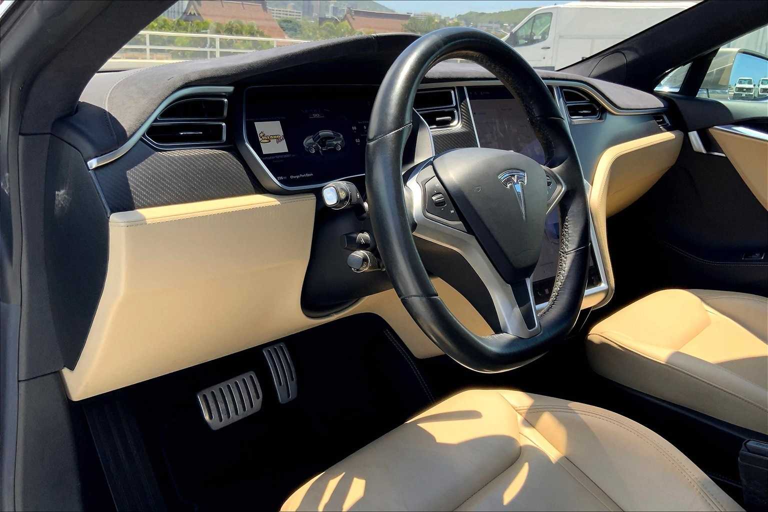 Used 2016 Tesla Model S P90D with VIN 5YJSA1E43GF129532 for sale in Honolulu, HI