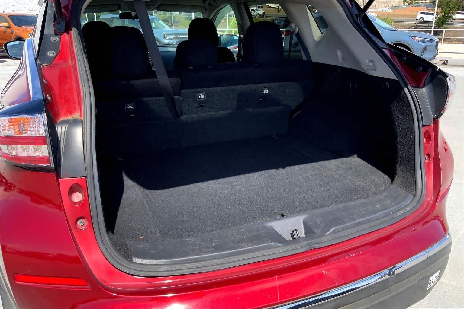 Thumbnail: 2016 Nissan Murano - 18