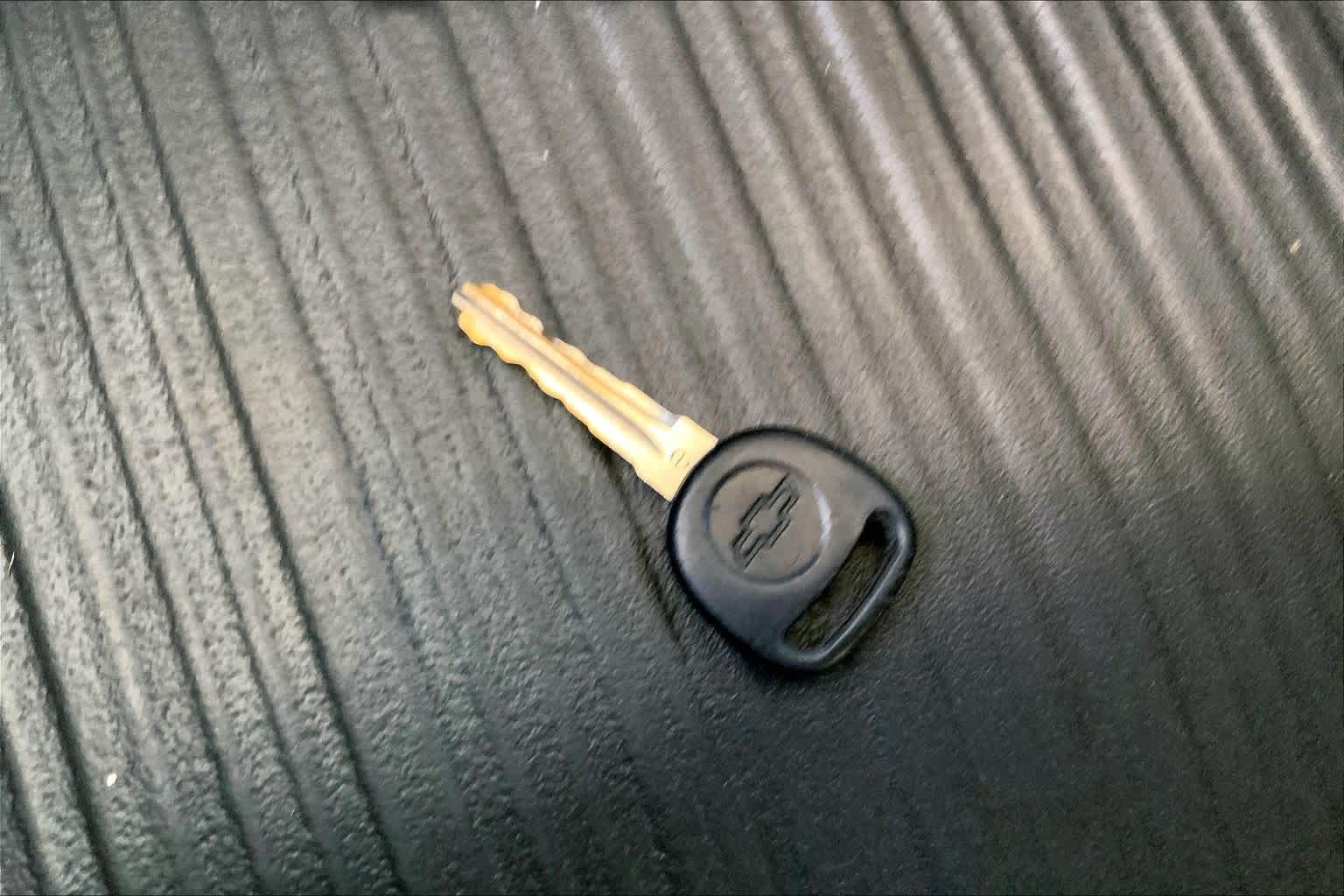 Thumbnail: 2011 Chevrolet Express - 19