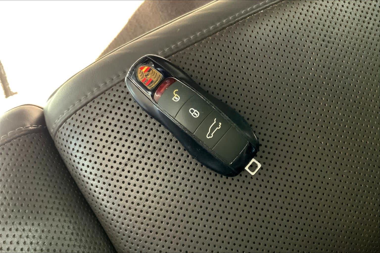 Thumbnail: 2018 Porsche Cayenne - 19