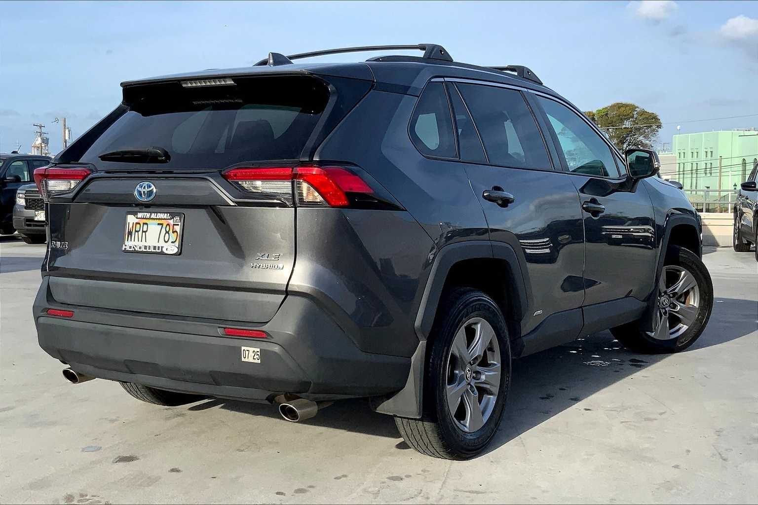 Thumbnail: 2022 Toyota RAV4 - 22