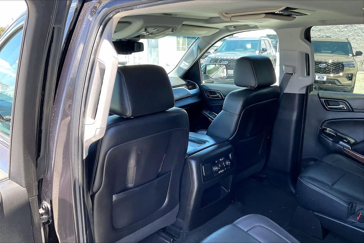 Thumbnail: 2015 Chevrolet Tahoe - 12