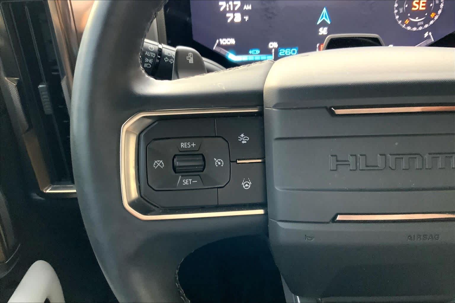 Thumbnail: 2025 GMC Hummer EV - 24