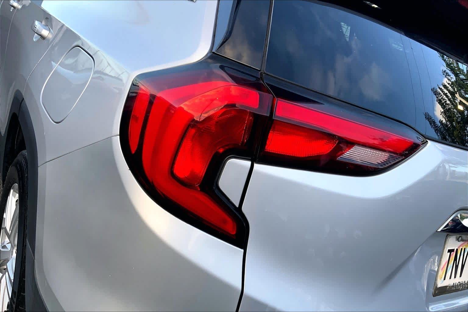 Thumbnail: 2018 GMC Terrain - 32