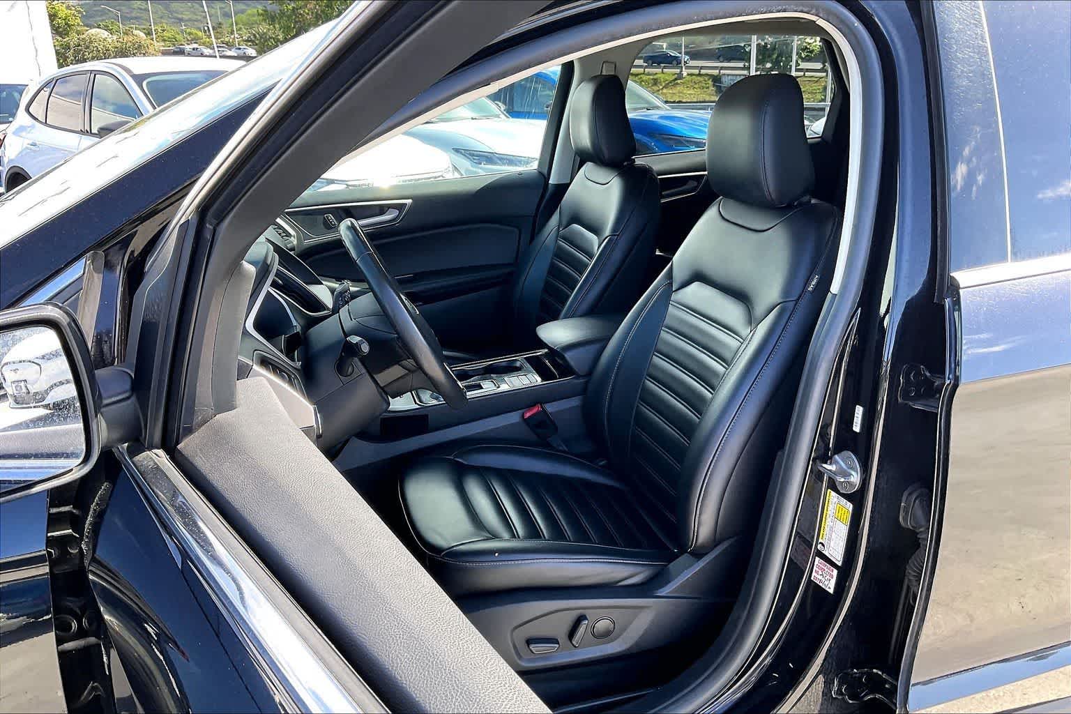 Thumbnail: 2020 Ford Edge - 11