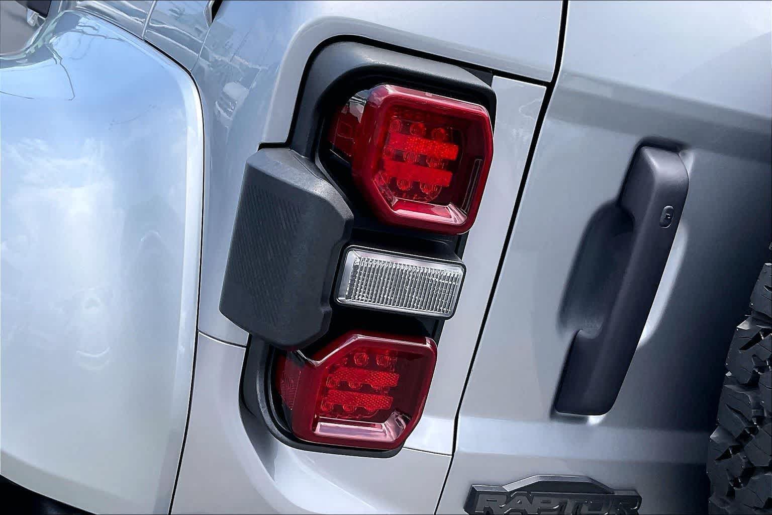 Thumbnail: 2024 Ford Bronco - 32