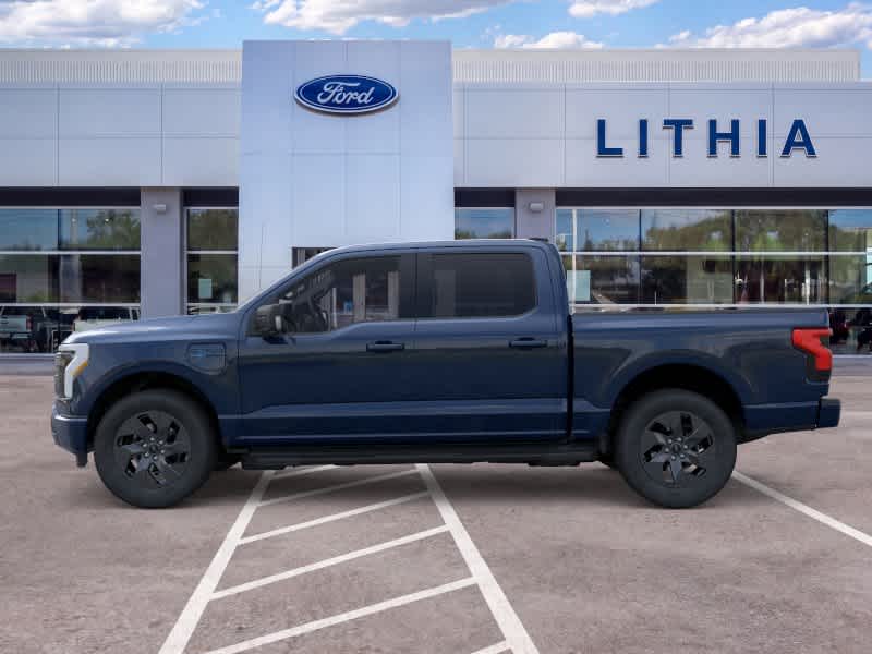 2025 Ford F-150 Lightning Flash - Photo 3