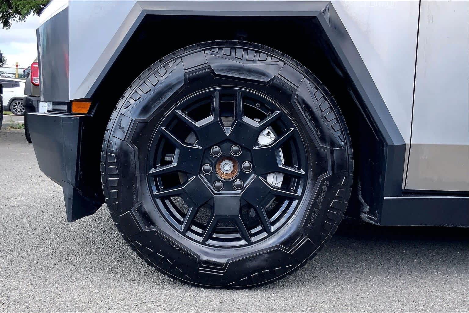 Thumbnail: 2024 Tesla Cybertruck - 8