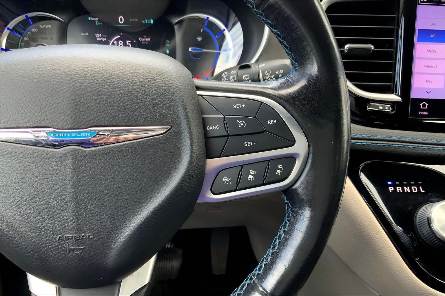 Thumbnail: 2021 Chrysler Pacifica - 25