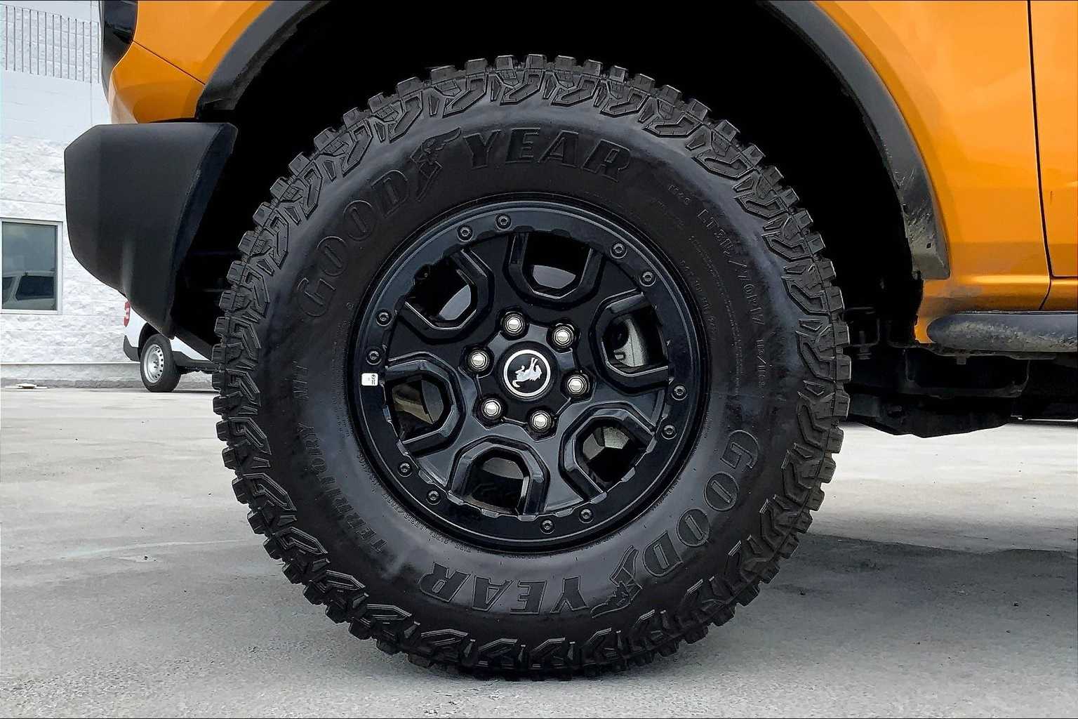 Thumbnail: 2022 Ford Bronco - 8