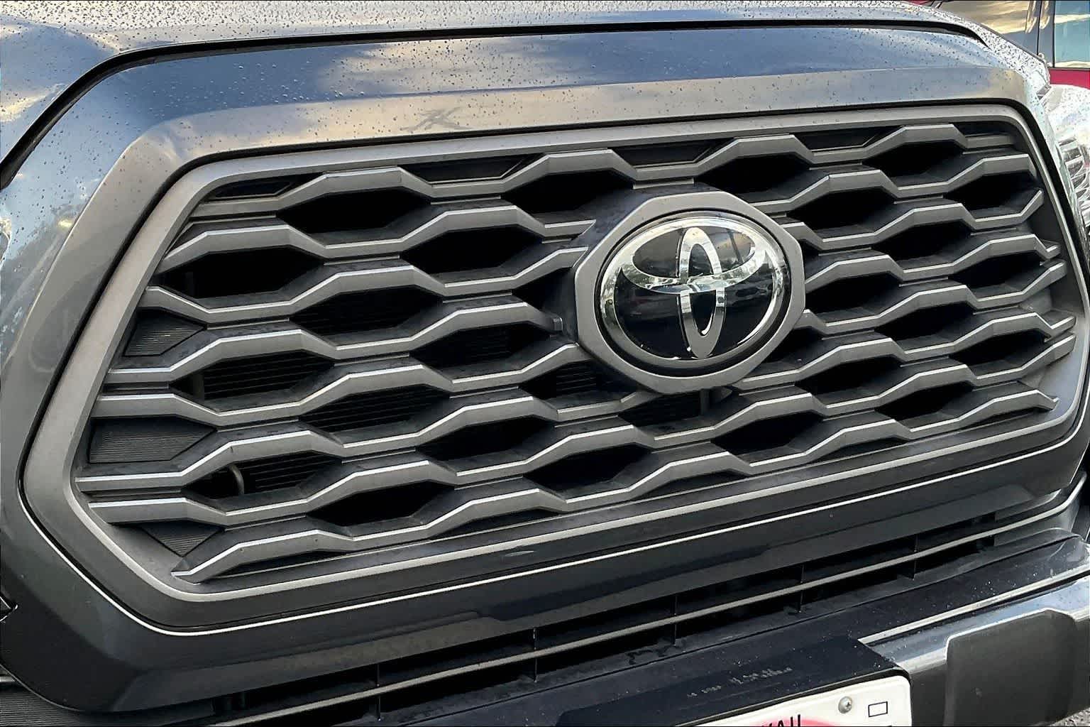 Thumbnail: 2021 Toyota Tacoma - 33