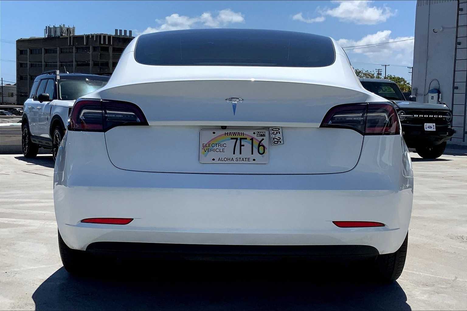 Thumbnail: 2023 Tesla Model 3 - 5
