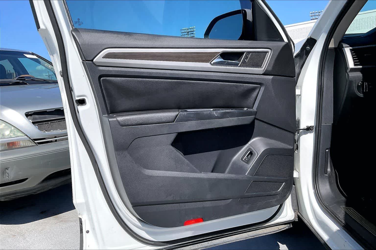 Thumbnail: 2018 Volkswagen Atlas - 27