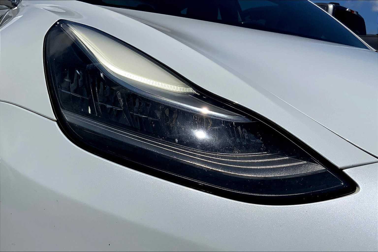 Thumbnail: 2019 Tesla Model 3 - 31