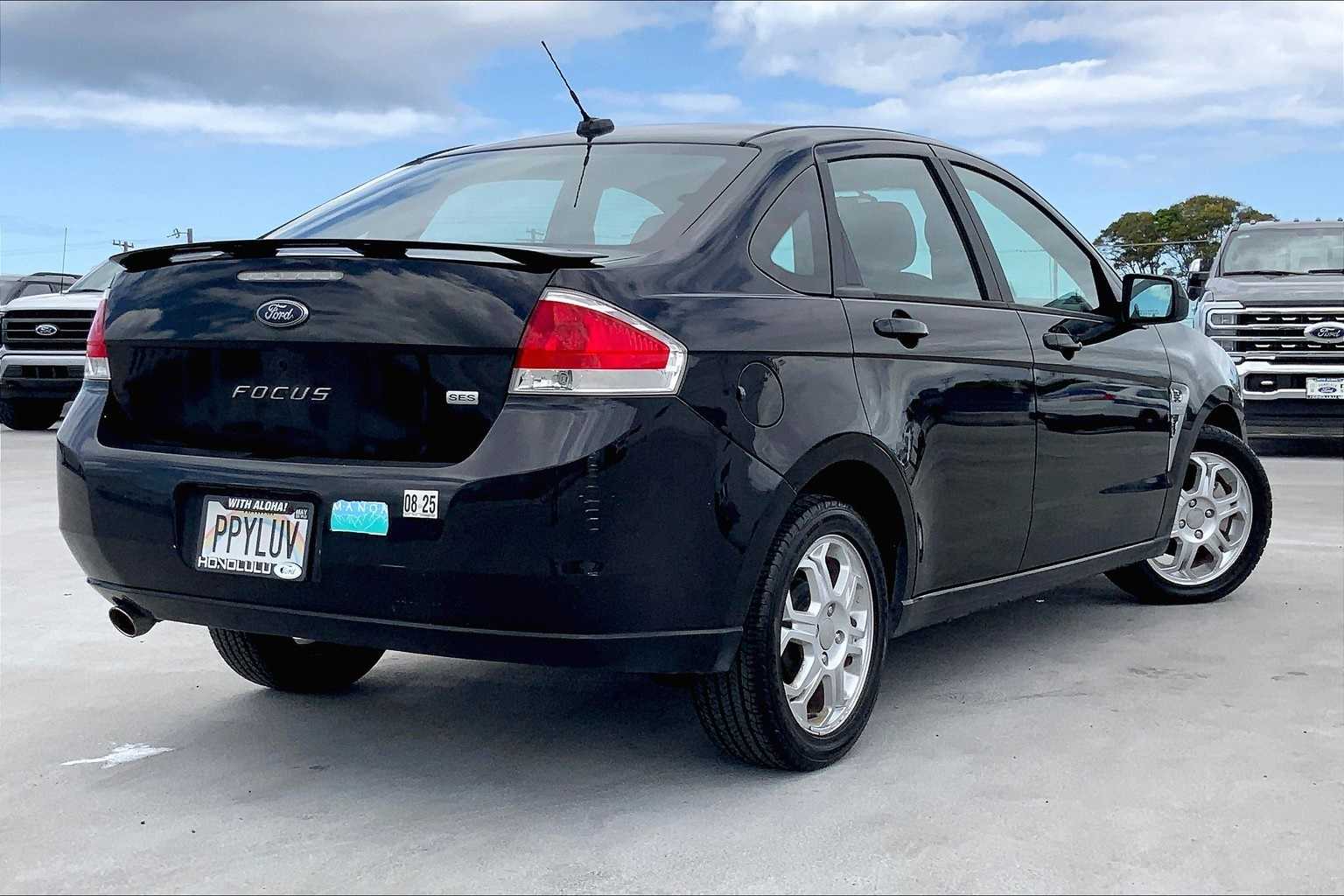 Thumbnail: 2008 Ford Focus - 22