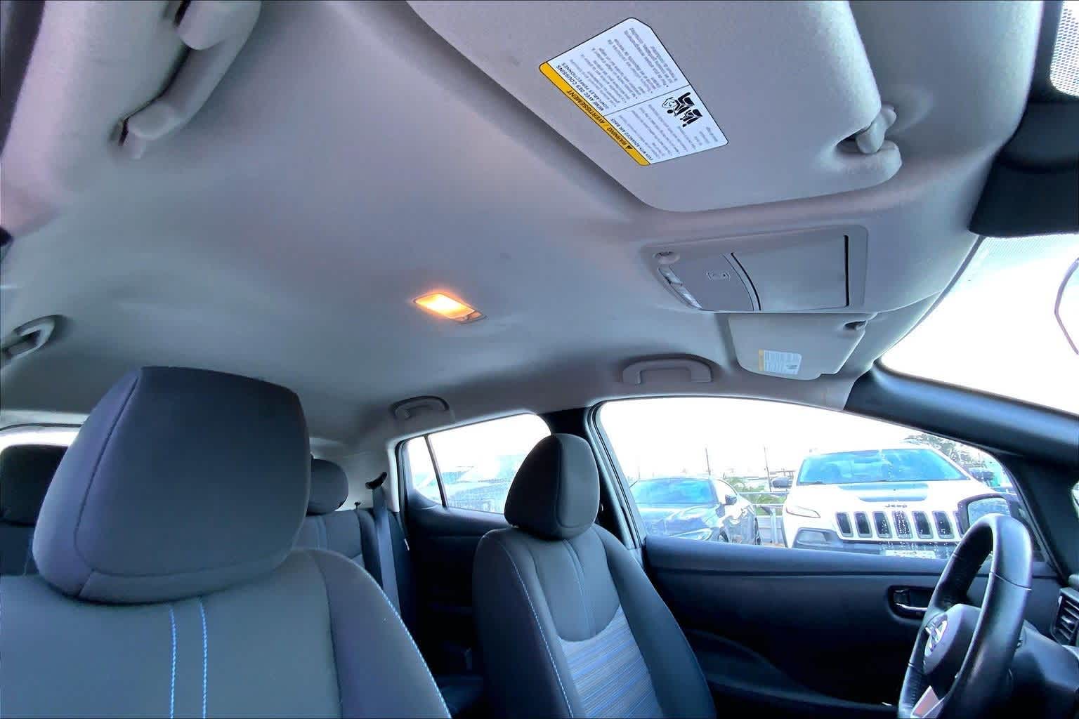 Thumbnail: 2022 Nissan Leaf - 30