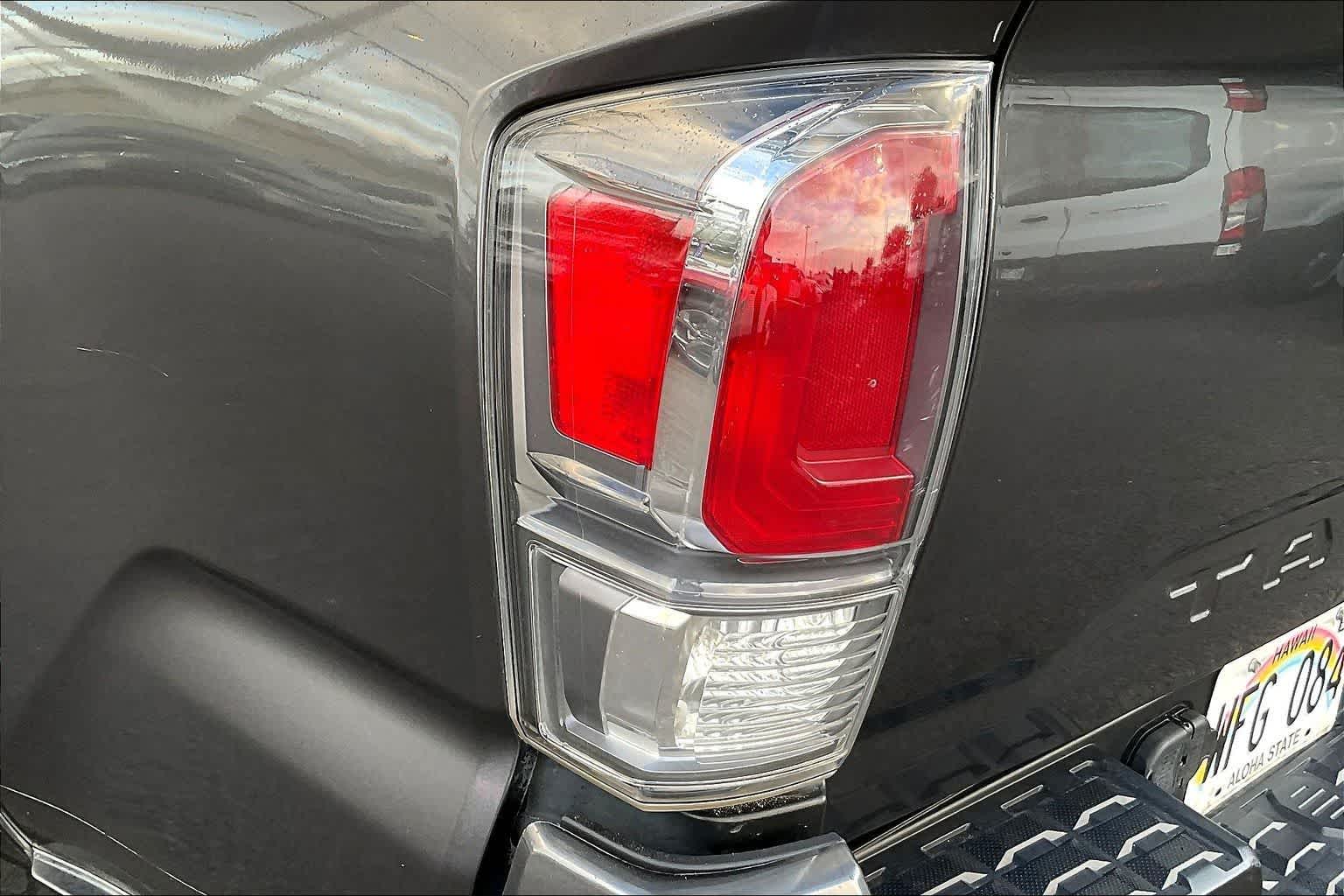 Thumbnail: 2021 Toyota Tacoma - 32