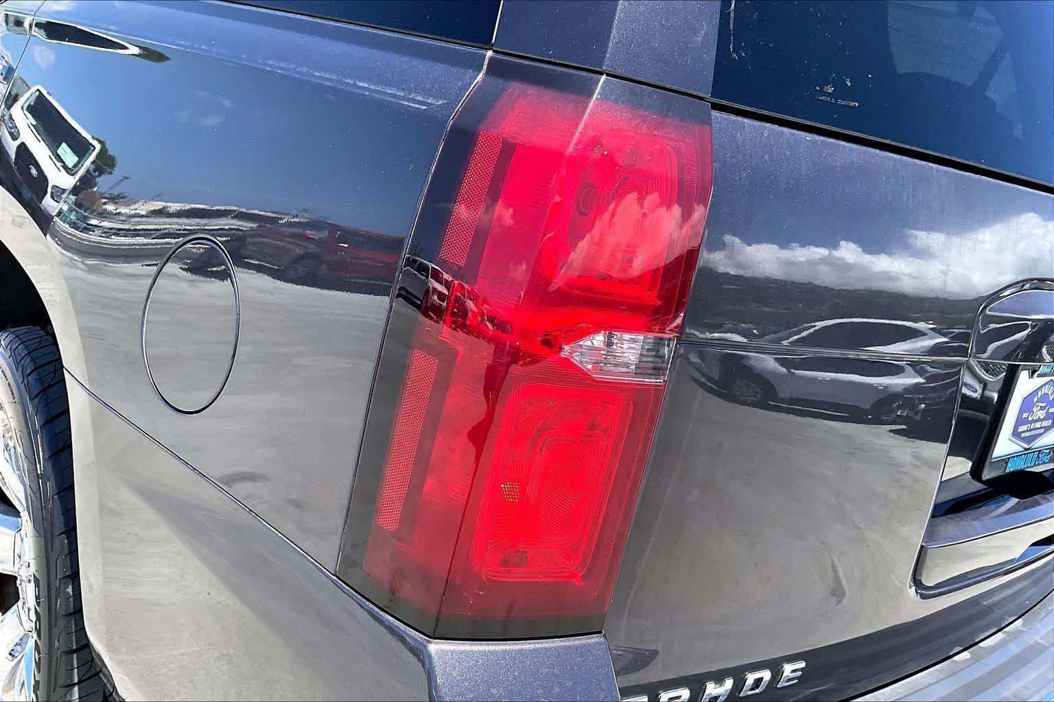 Thumbnail: 2015 Chevrolet Tahoe - 32