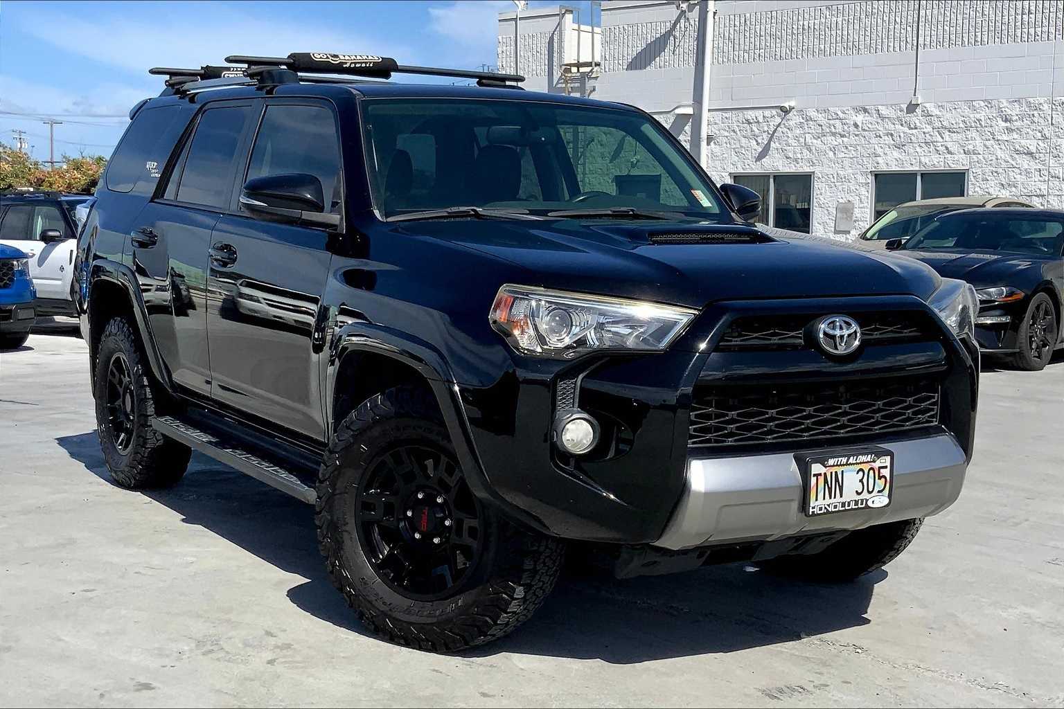 Thumbnail: 2018 Toyota 4Runner - 21