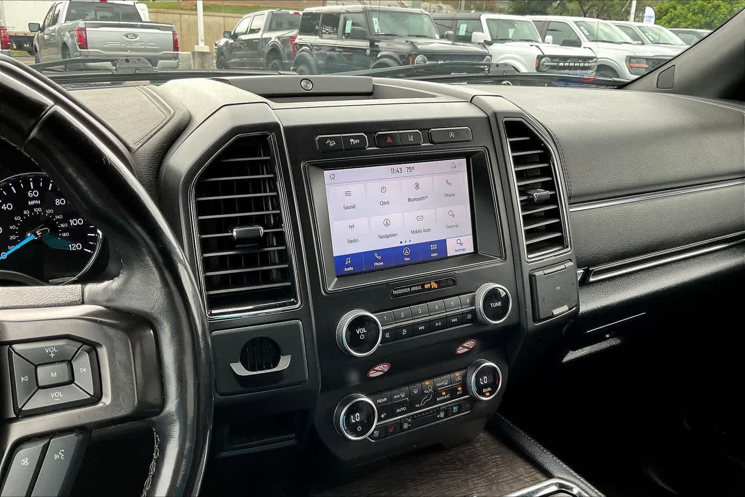 Thumbnail: 2021 Ford Expedition - 15