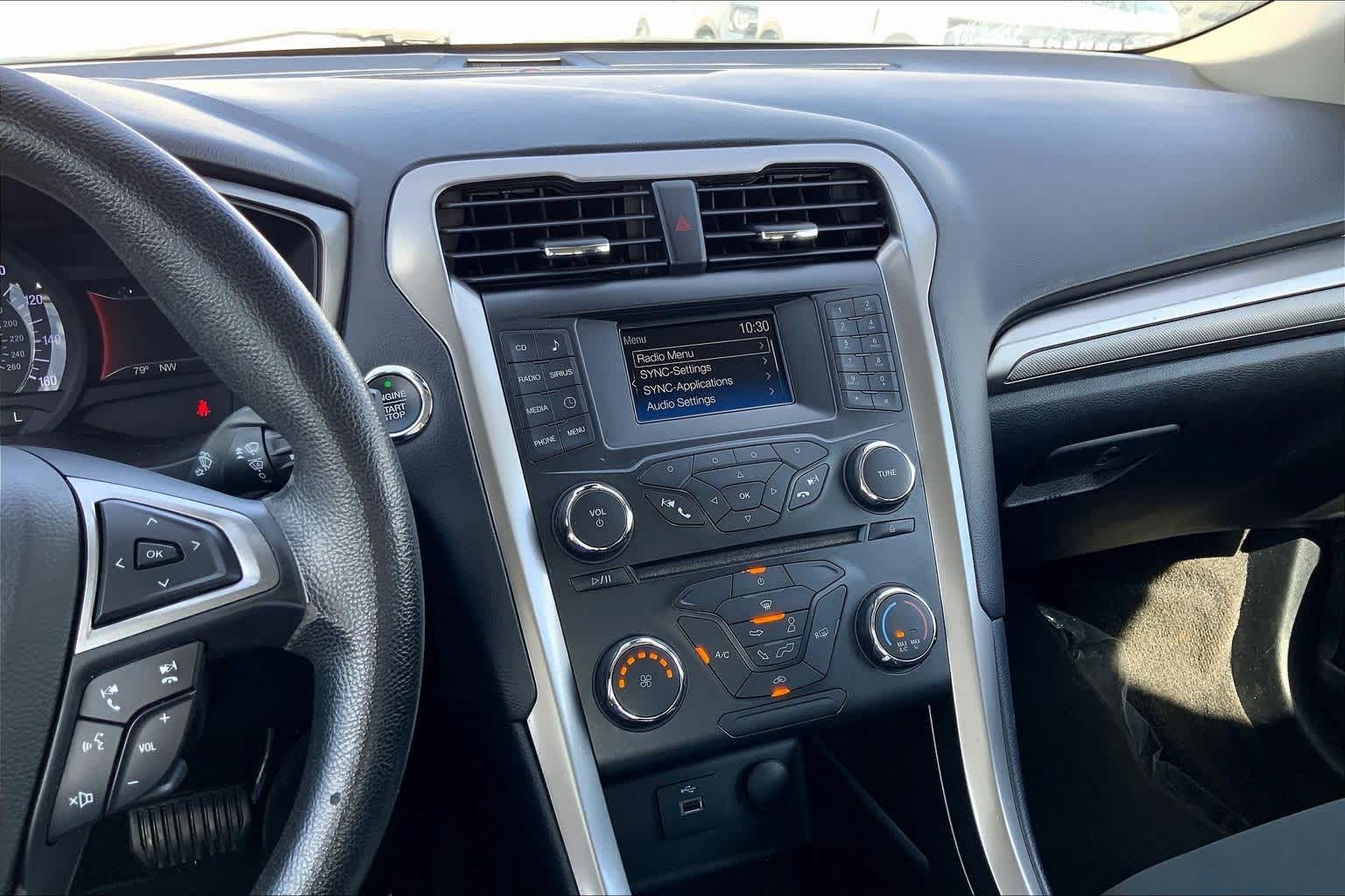 Thumbnail: 2018 Ford Fusion - 15