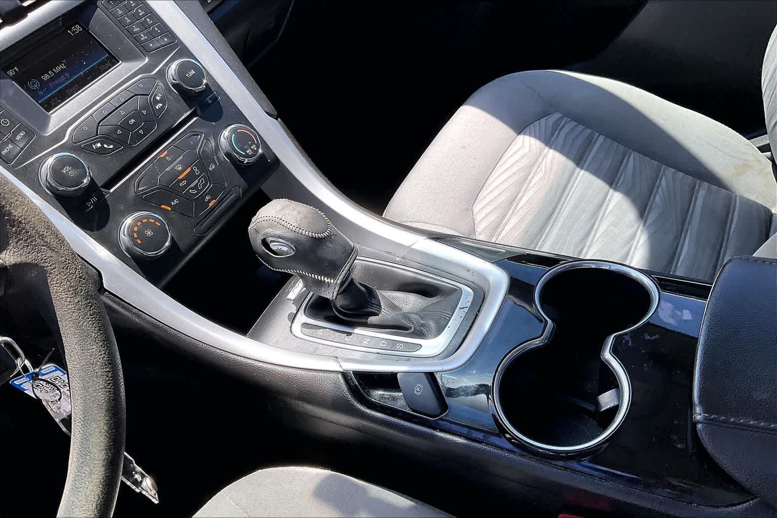 Thumbnail: 2016 Ford Fusion - 15