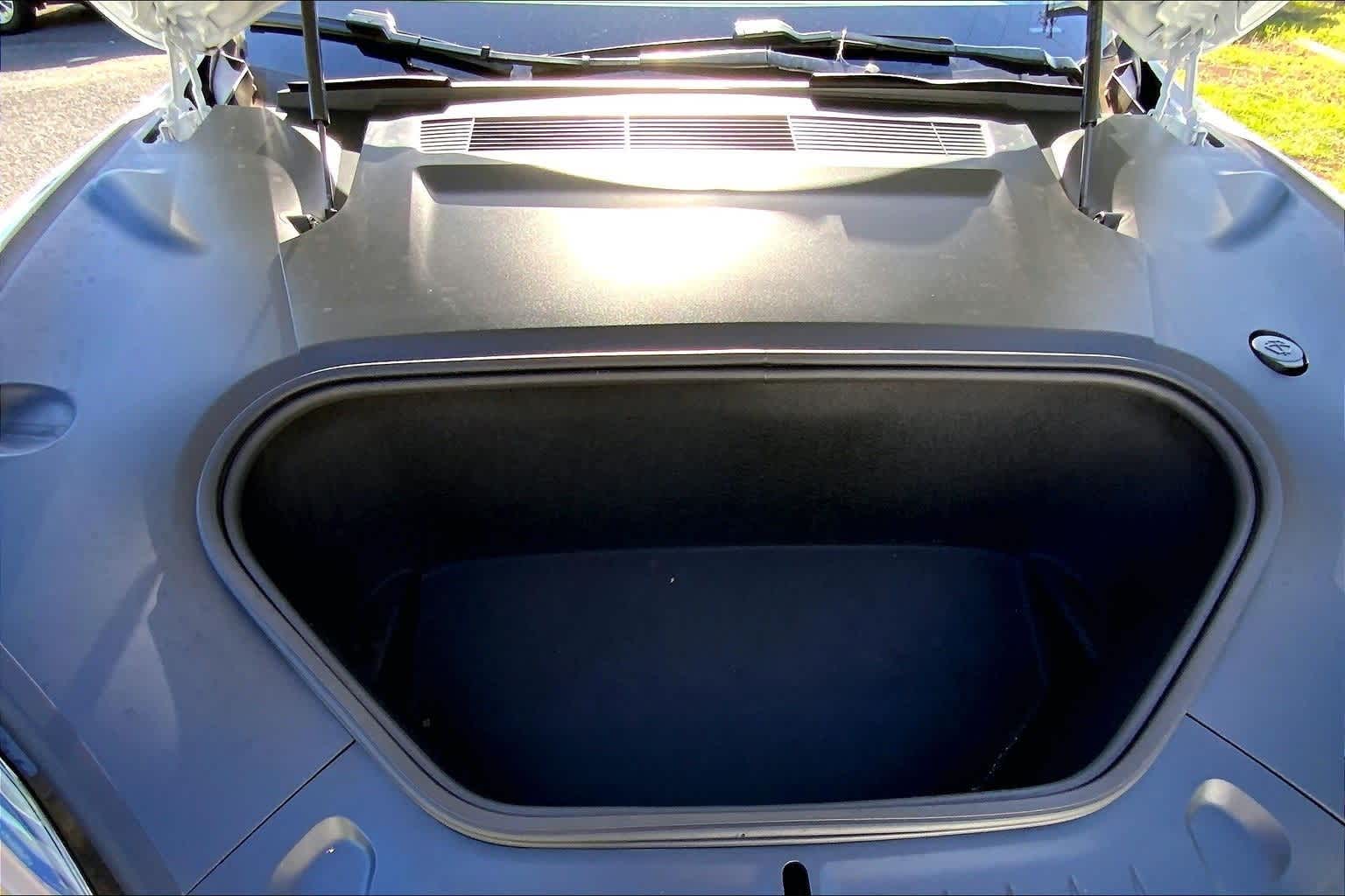 Thumbnail: 2022 Tesla Model S - 9