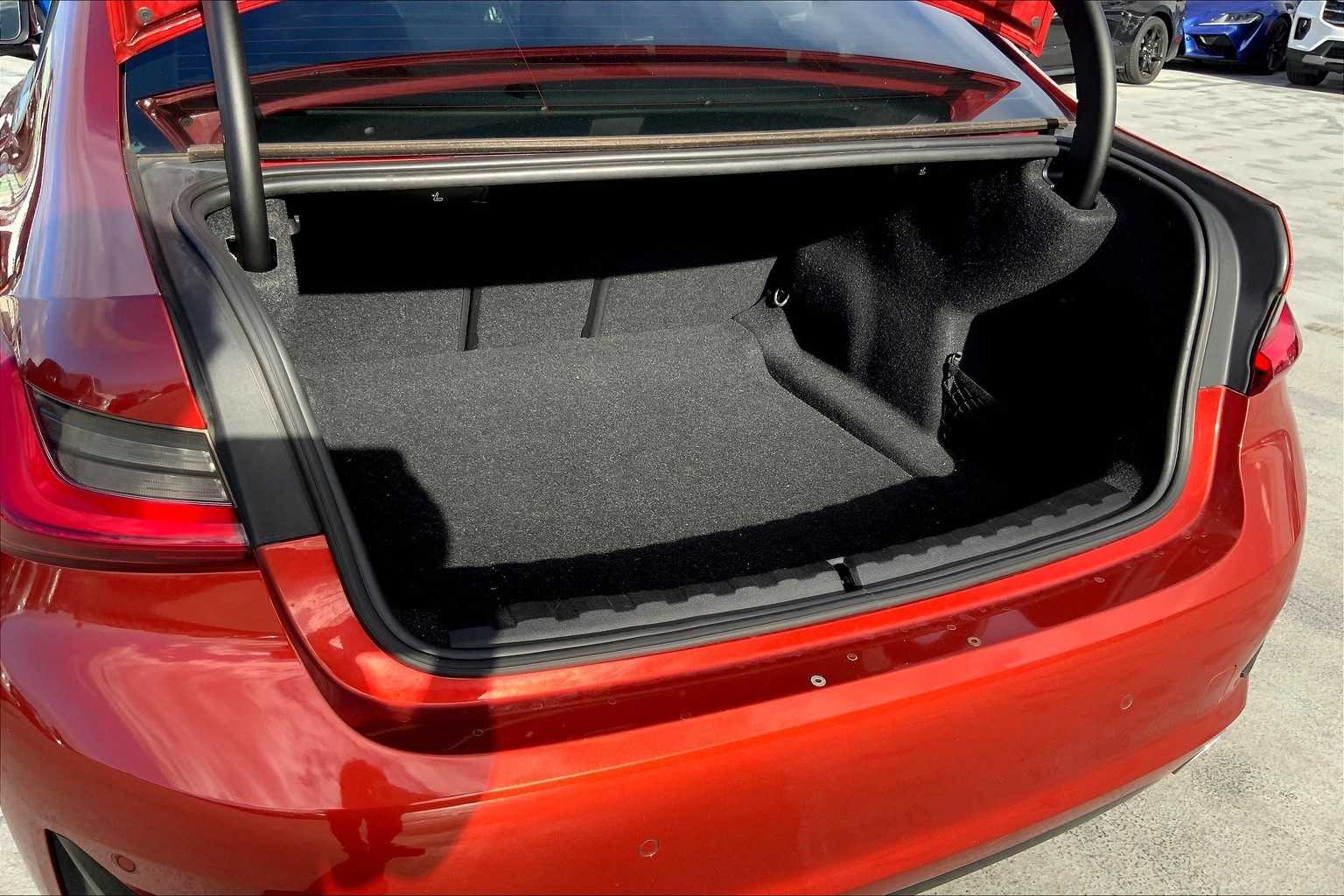 Thumbnail: 2019 BMW 3 Series - 18