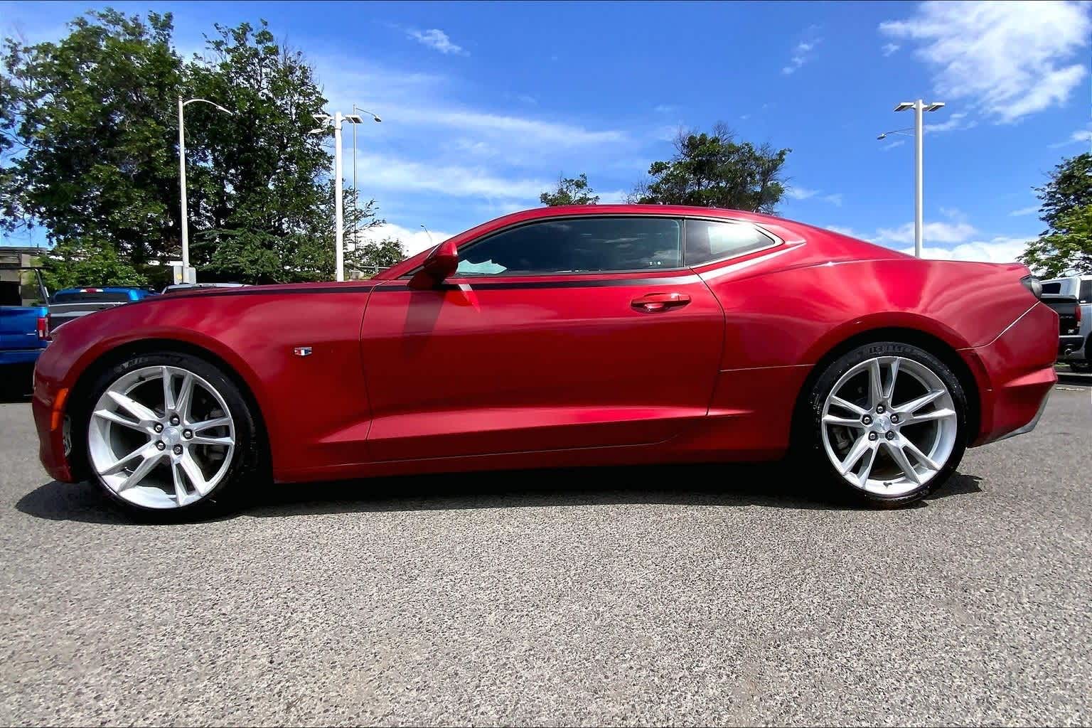 Thumbnail: 2019 Chevrolet Camaro - 3