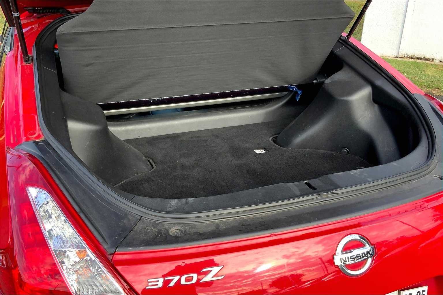 Thumbnail: 2014 Nissan Z - 17