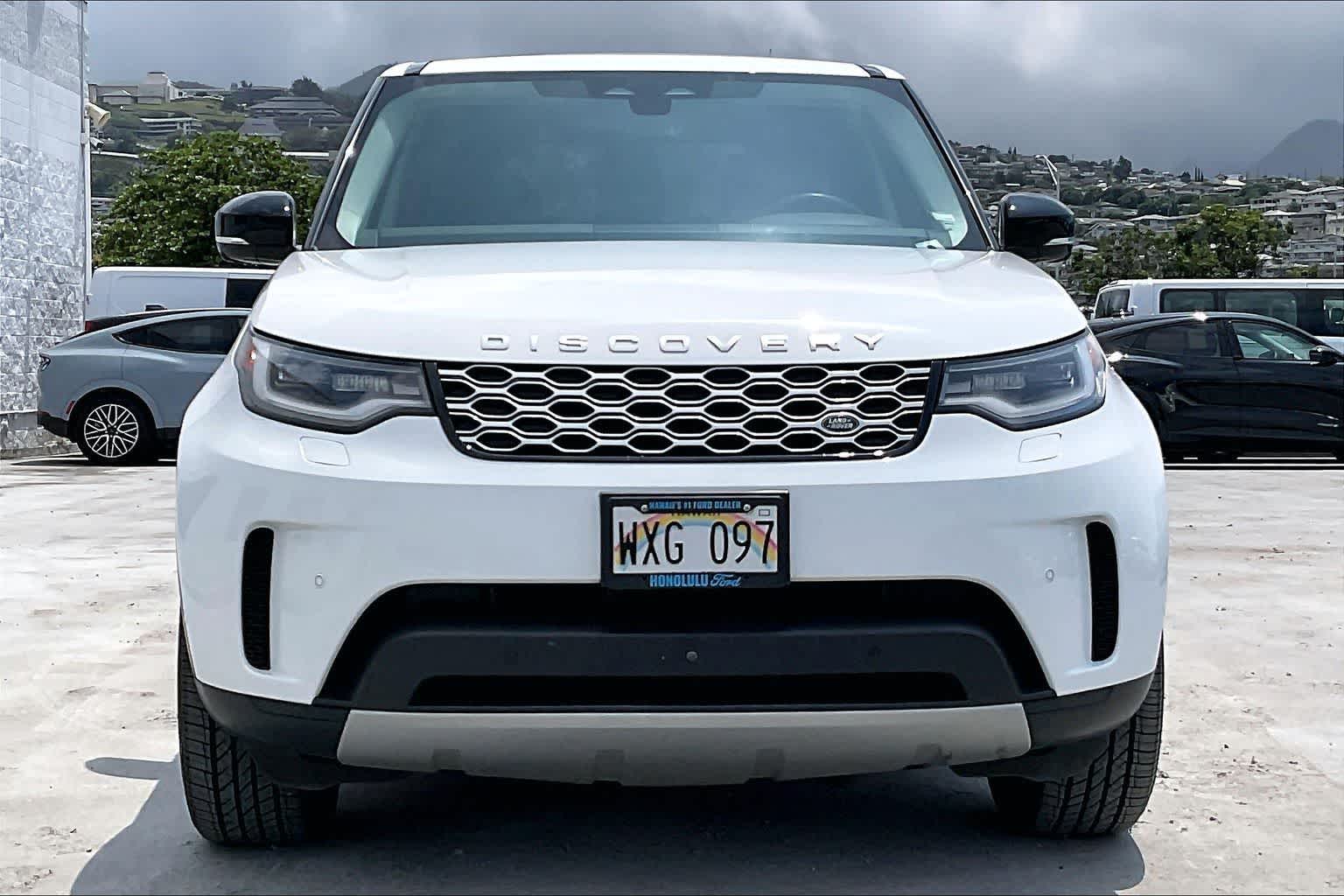 Thumbnail: 2024 Land Rover Discovery - 6