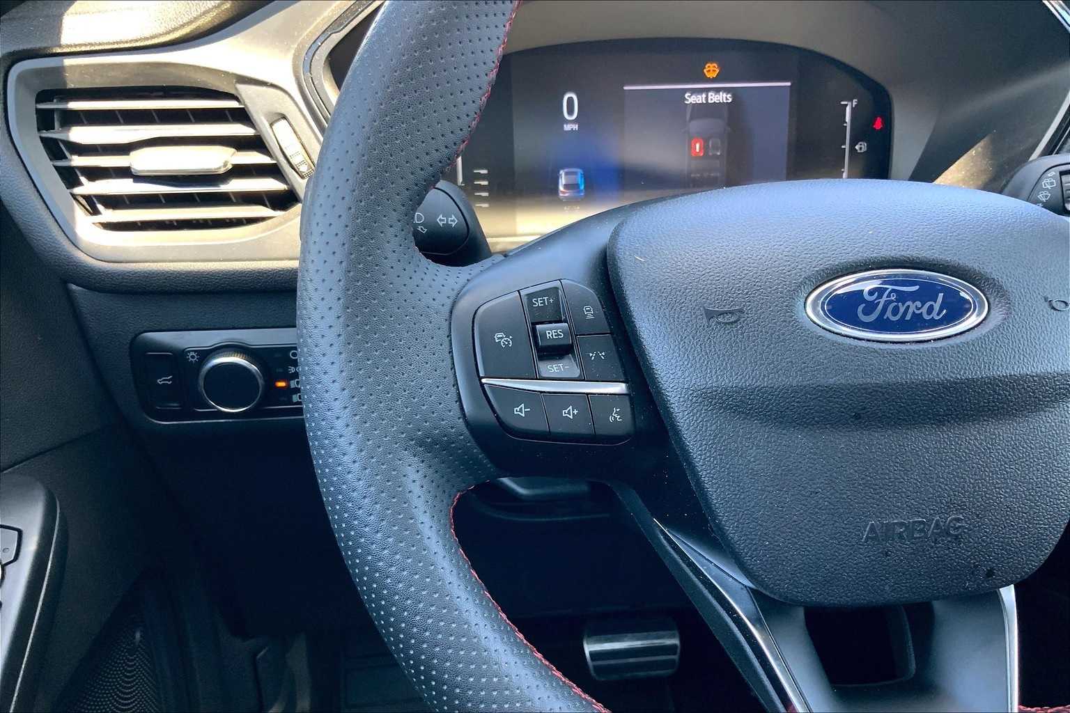 Thumbnail: 2023 Ford Escape - 24