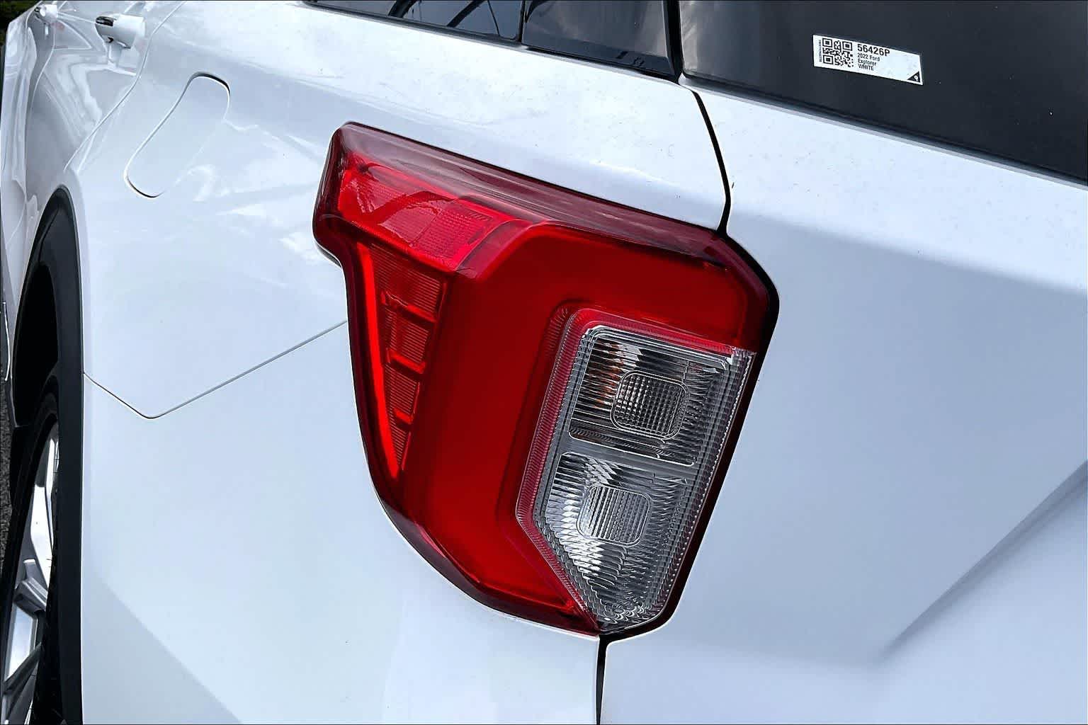 Thumbnail: 2022 Ford Explorer - 32