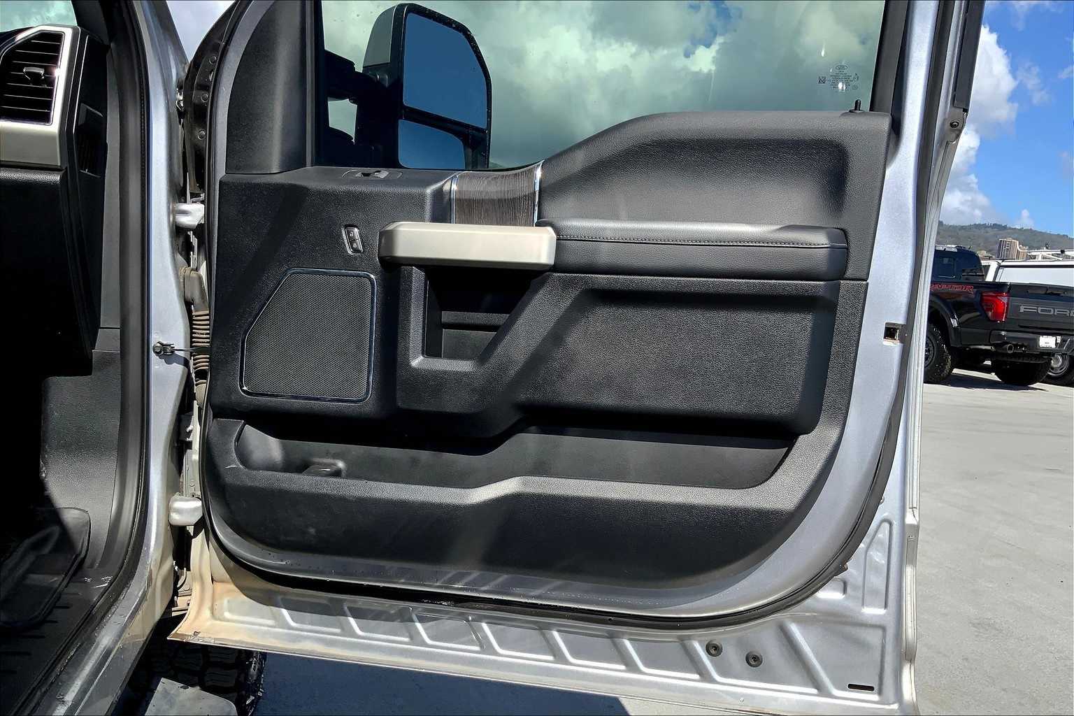 Thumbnail: 2020 Ford F-250 - 28