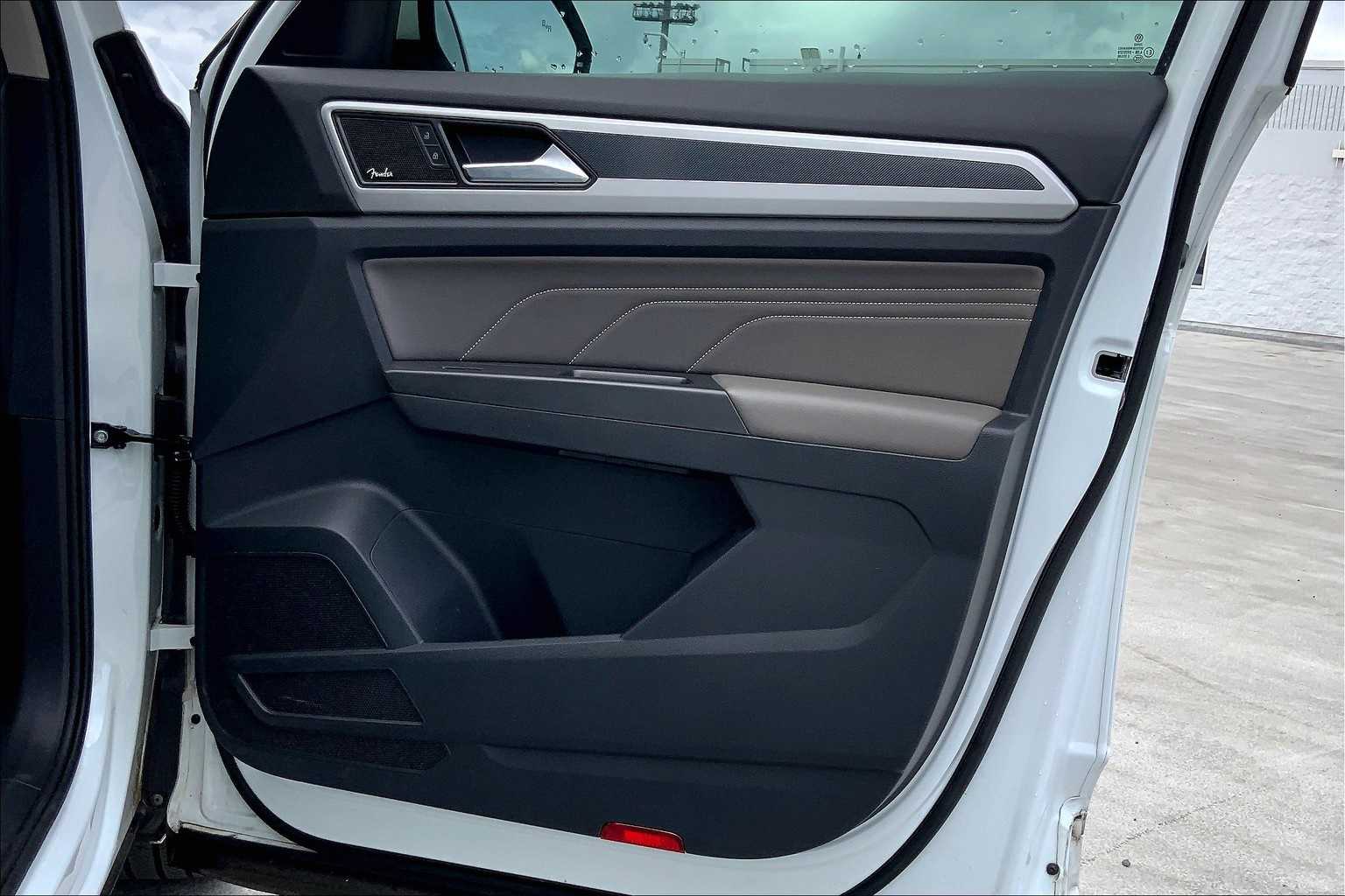 Thumbnail: 2022 Volkswagen Atlas - 28