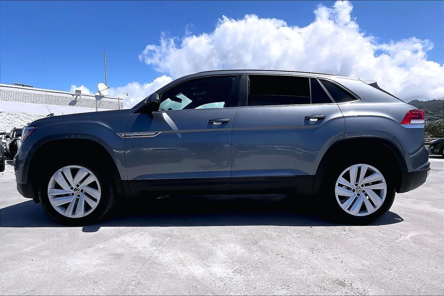 Thumbnail: 2022 Volkswagen Atlas - 3