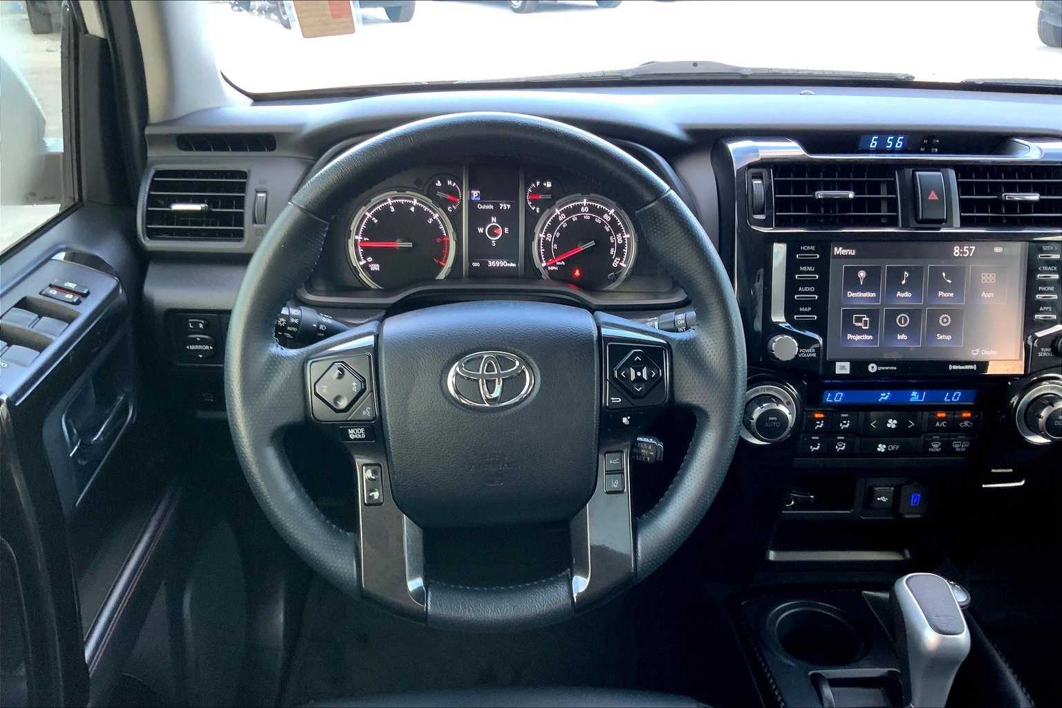Thumbnail: 2022 Toyota 4Runner - 14
