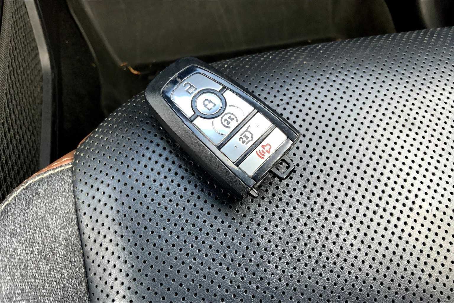 Thumbnail: 2022 Ford Bronco Sport - 19