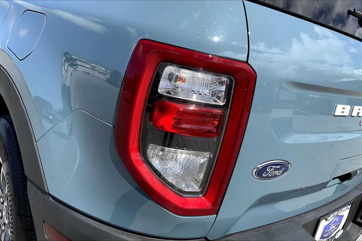 Thumbnail: 2023 Ford Bronco Sport - 32