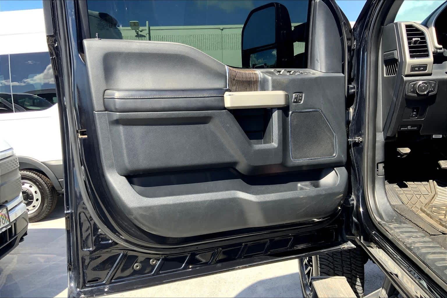 Thumbnail: 2021 Ford F-250 - 27