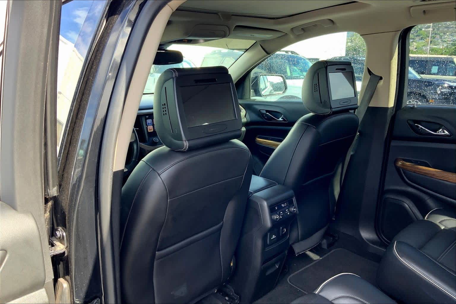 Thumbnail: 2017 GMC Acadia - 12