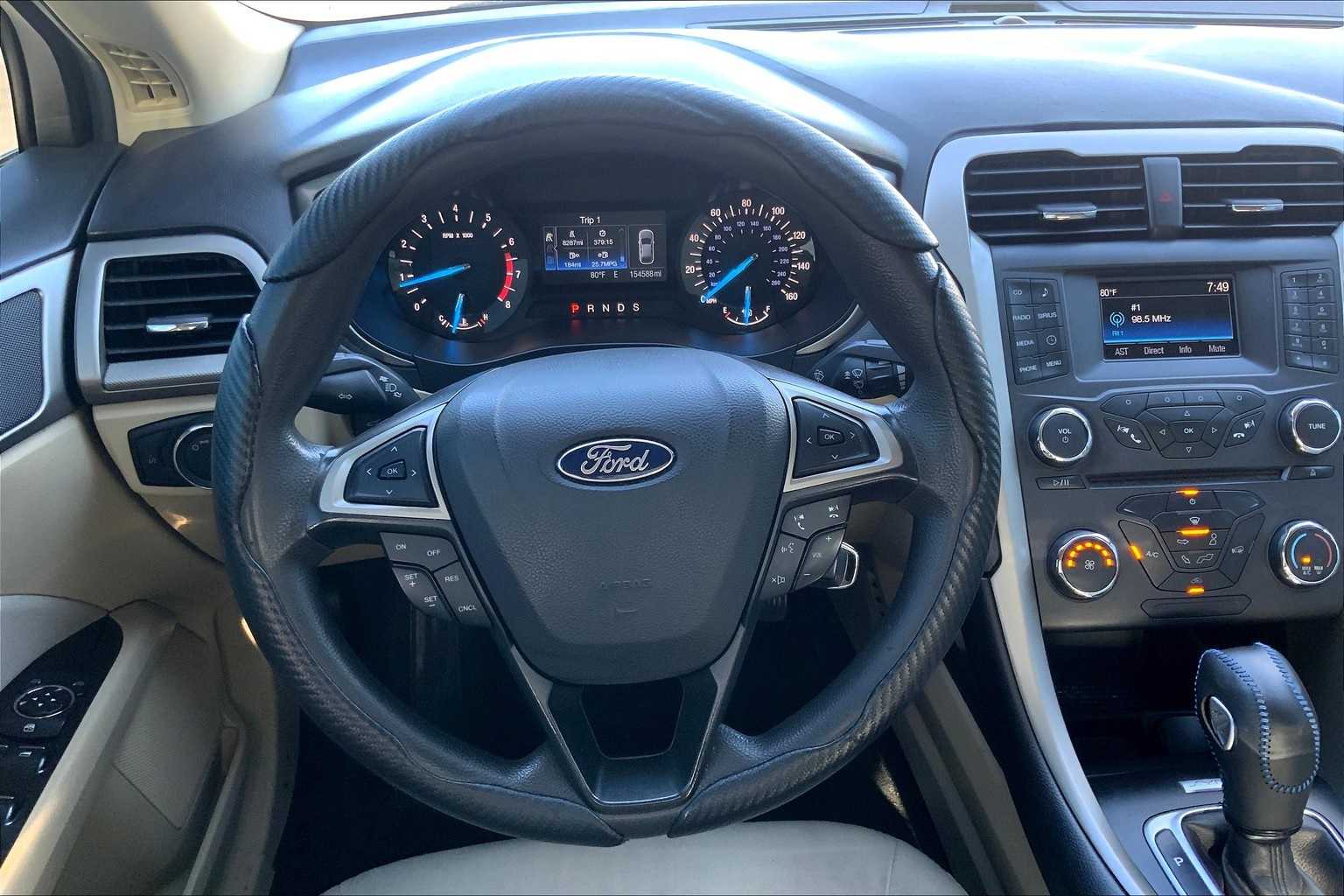 Thumbnail: 2016 Ford Fusion - 14