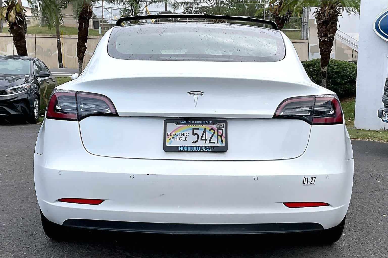 Thumbnail: 2021 Tesla Model 3 - 5