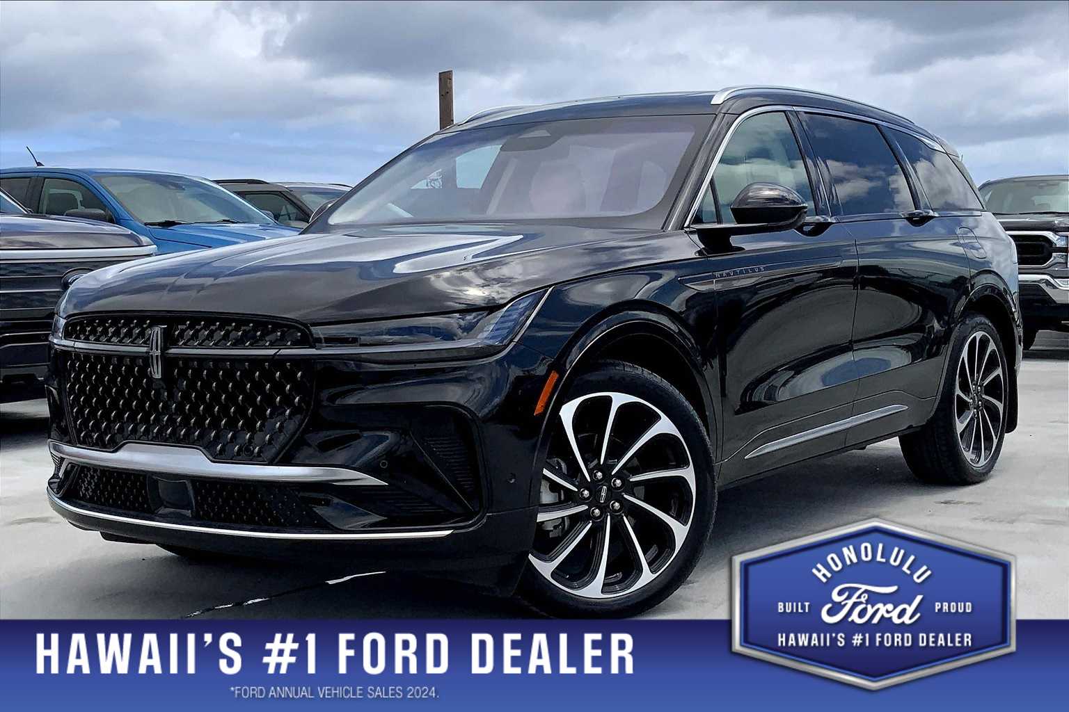 2024 Lincoln Nautilus Black Label Hero Image
