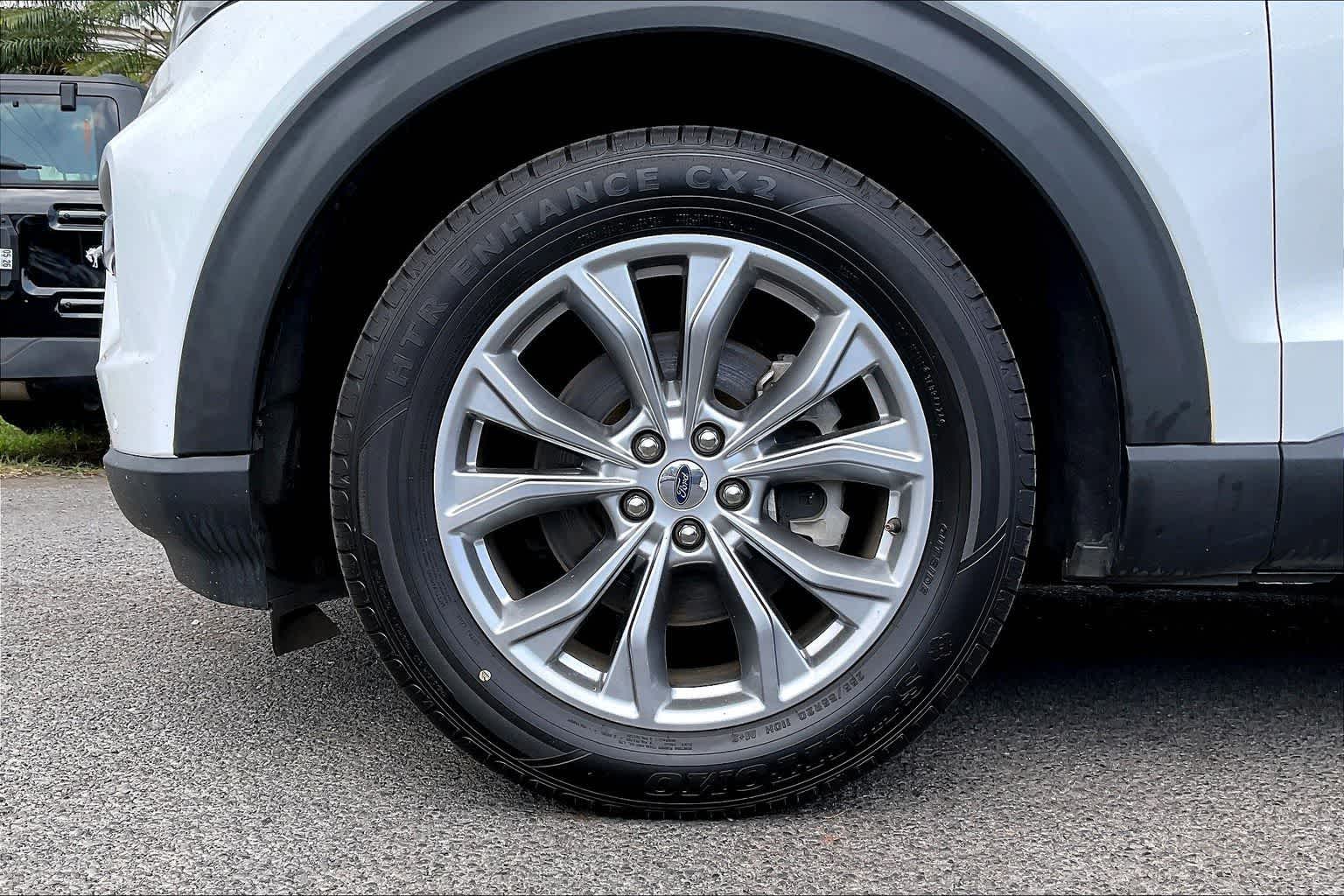 Thumbnail: 2022 Ford Explorer - 8