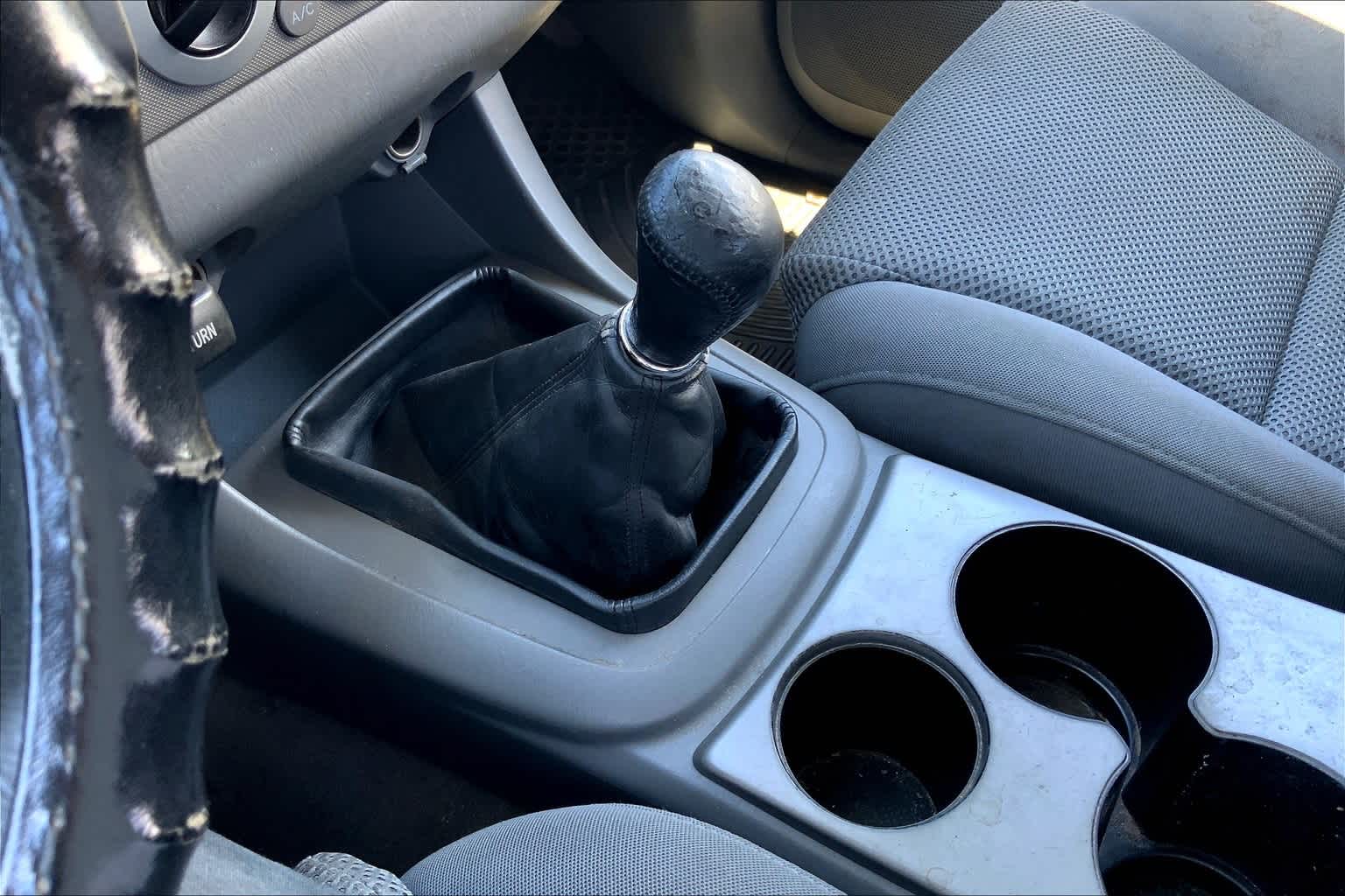 Thumbnail: 2005 Toyota Tacoma - 16