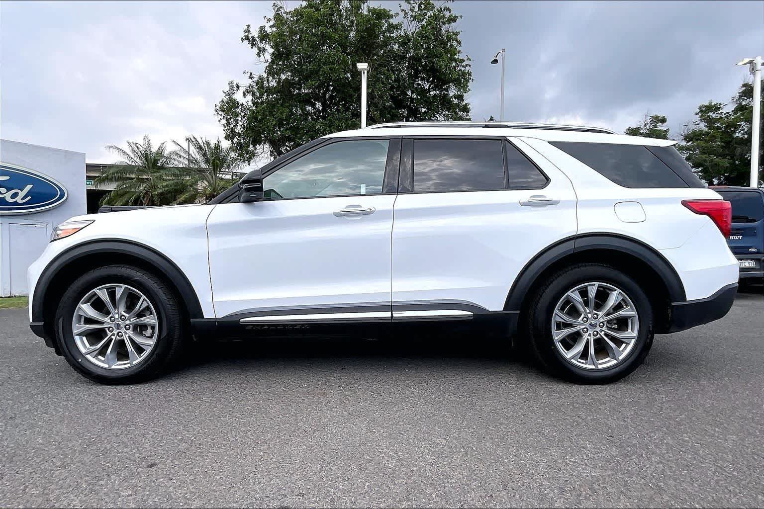 Thumbnail: 2022 Ford Explorer - 3