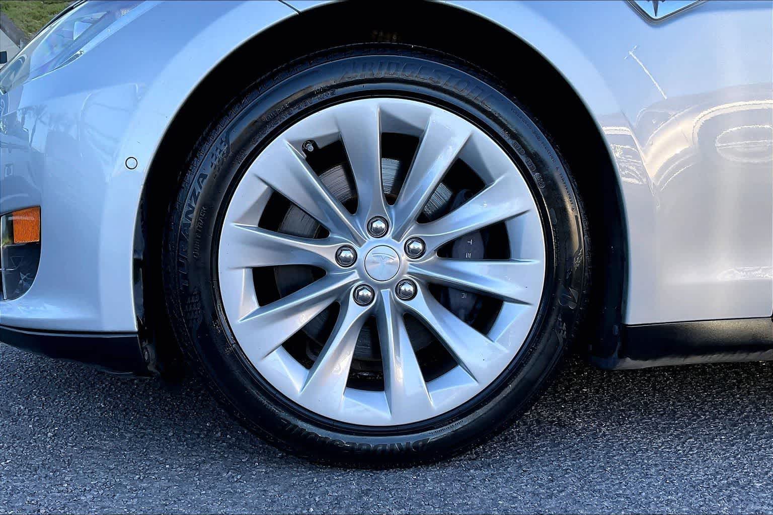 Thumbnail: 2016 Tesla Model S - 8