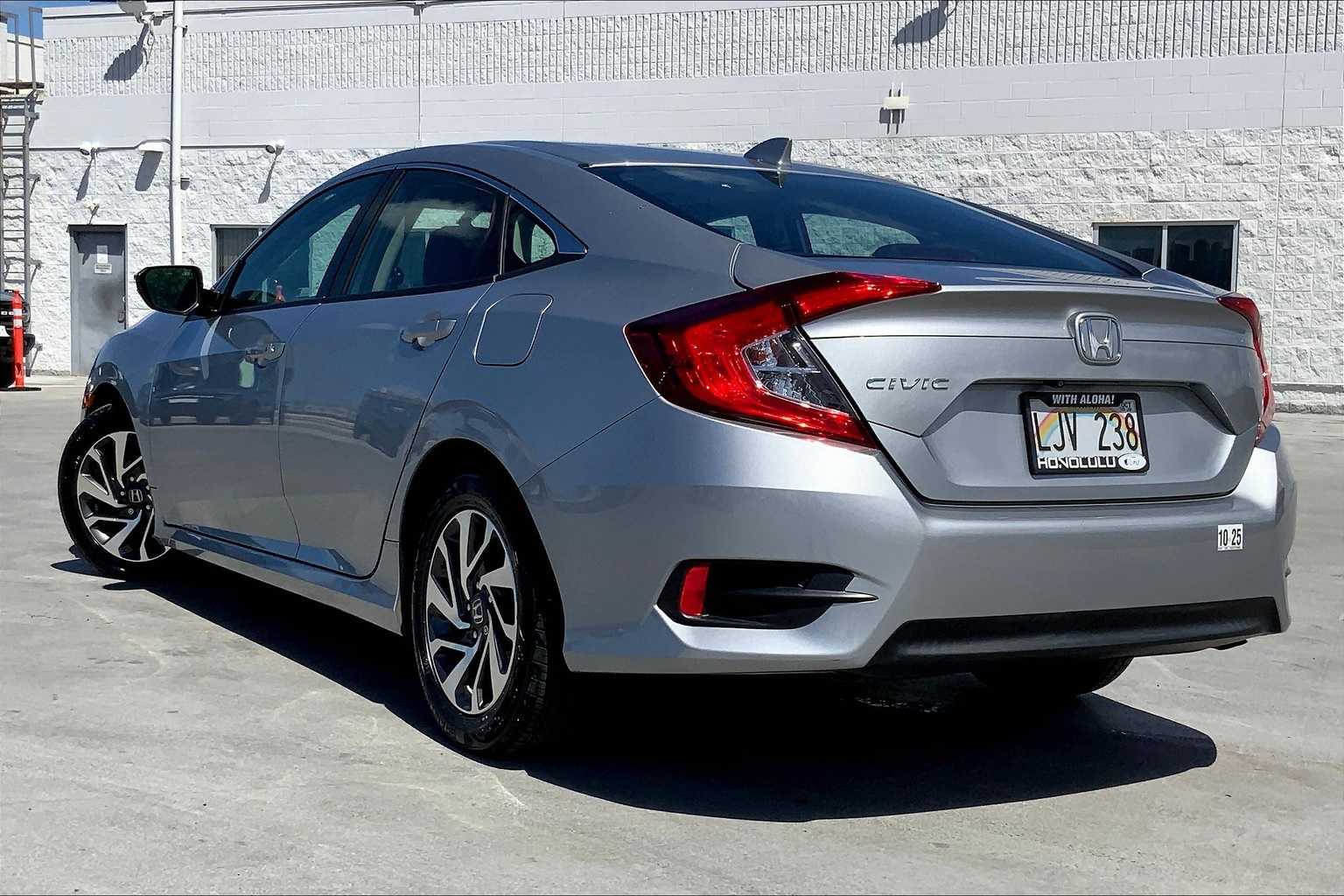 Thumbnail: 2018 Honda Civic - 4